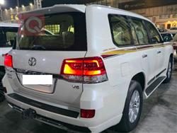 تۆیۆتا لاند کروزەر